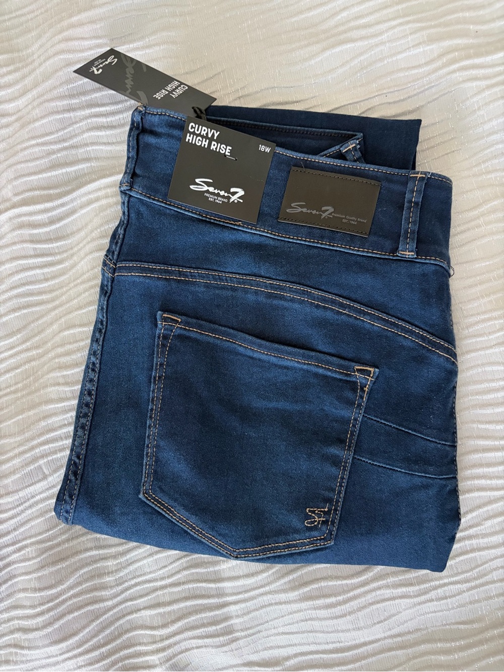 Seven7 Women’s Curvy High Rise Jeggins Dark Blue